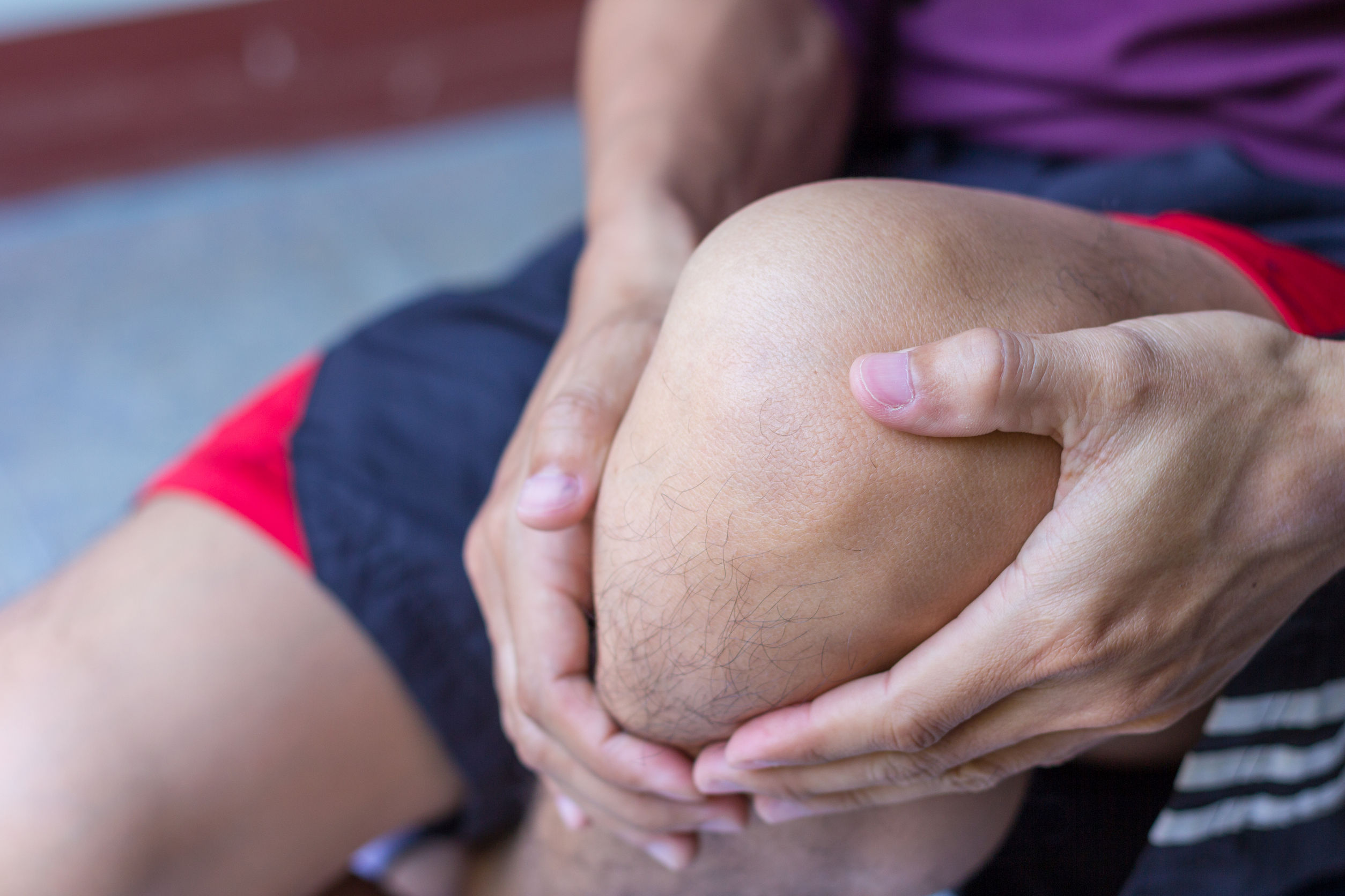 38076485 – man with knee pain and feeling bad